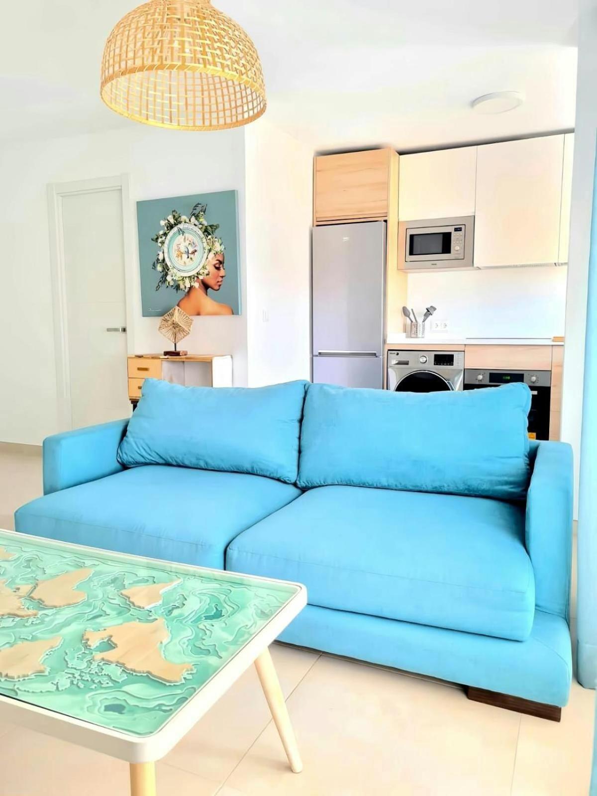 Apartamento Moderno Y Con Estilo En La Carihuela Torremolinos Exterior foto